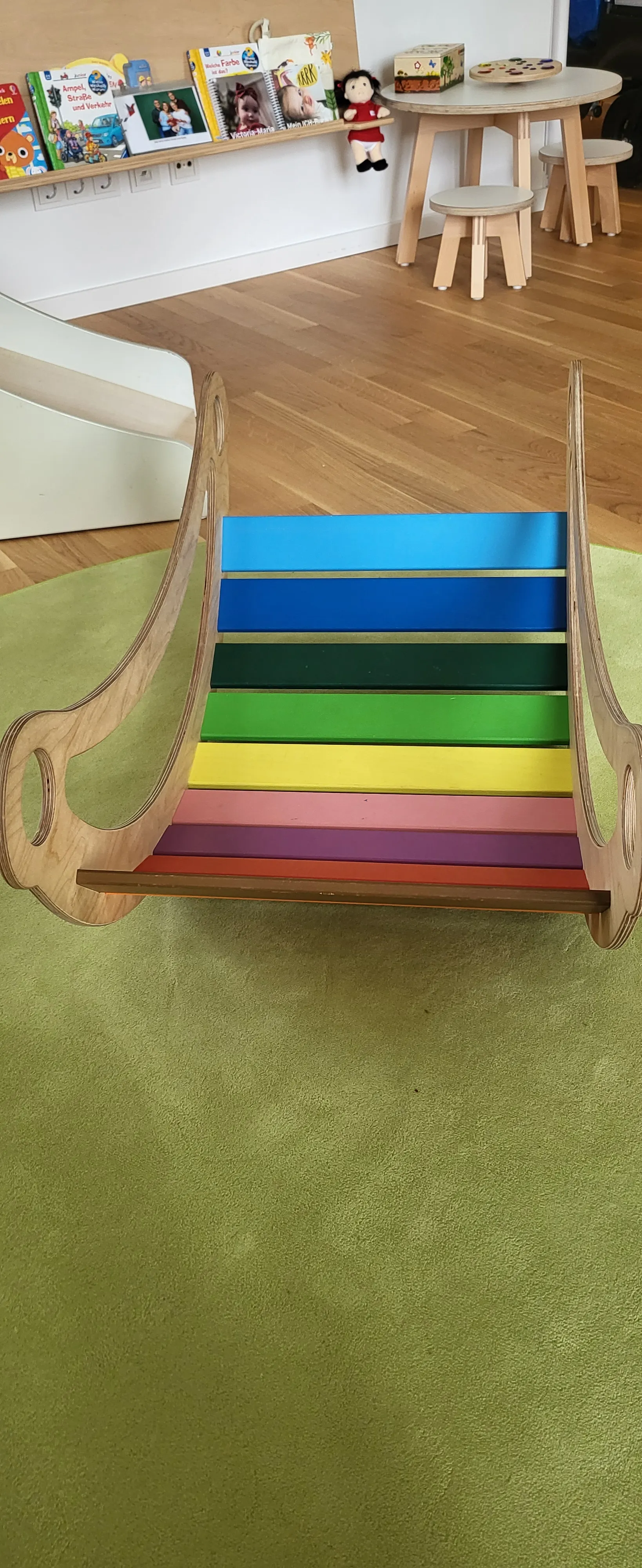 Regenbogen-Kletterelement